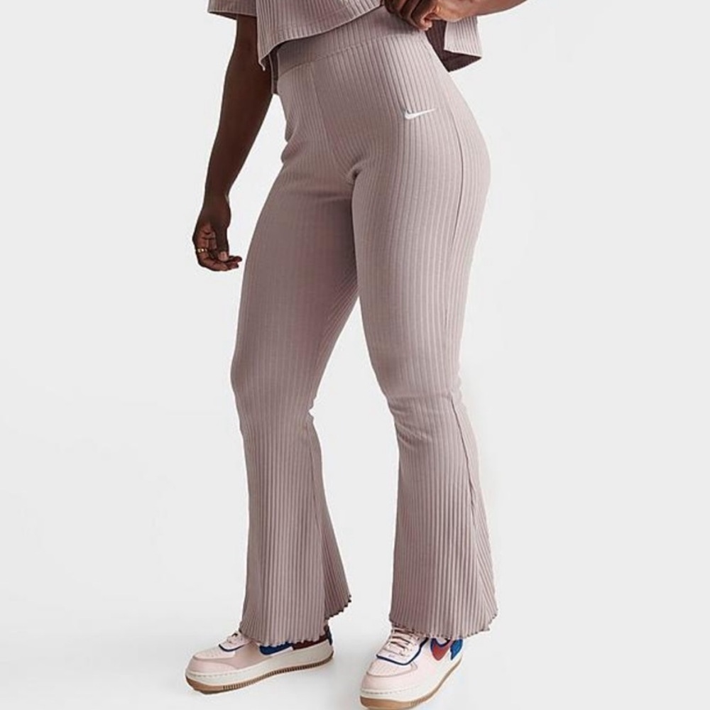 Nike Ribbed Flare Pants - Picture 4 of 4